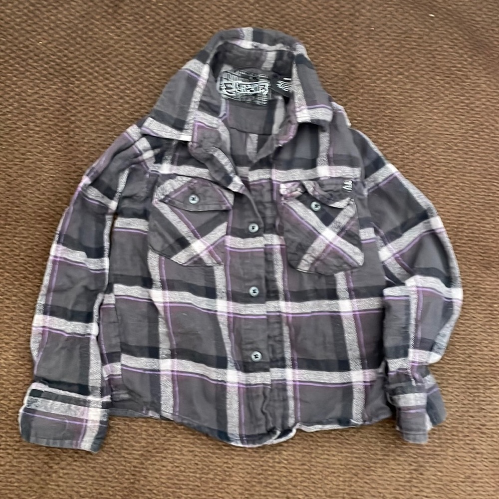 Boys size 5T Elixir flannel